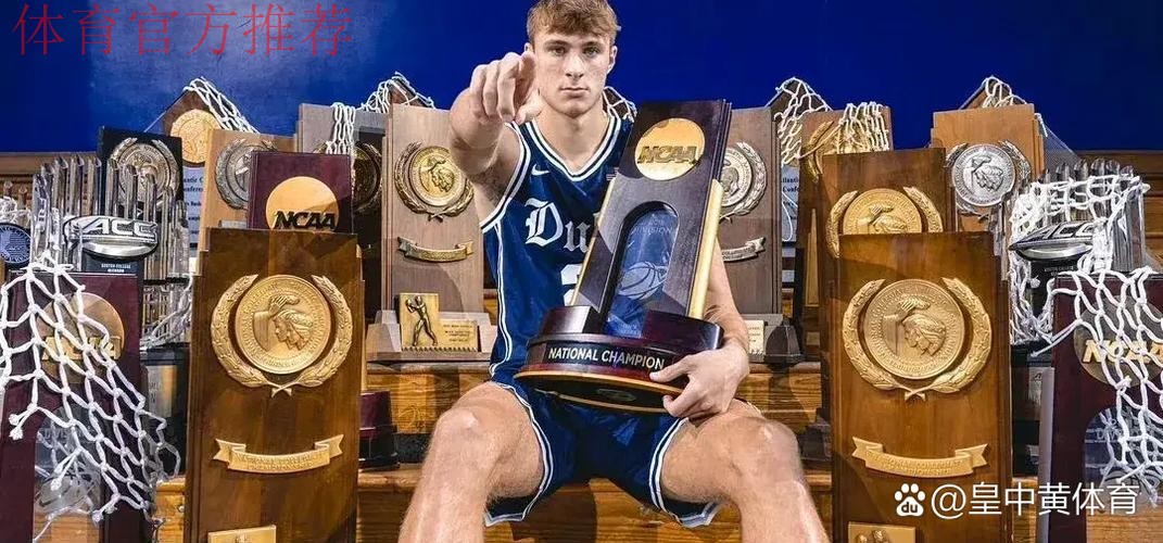 单场40+5+5球员年龄:弗拉格最年轻,之后是詹姆斯杜兰特 单场40+5+5球员年龄:弗拉格最年轻,之后是詹姆斯杜兰特